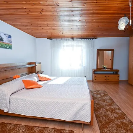 Dragica 1492 Apartment